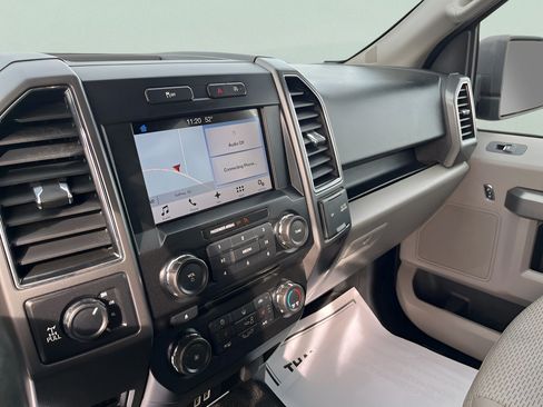 Used 2018 Ford F150 XLT w/ Equipment Group 302A Luxury AWD/4WD image 19