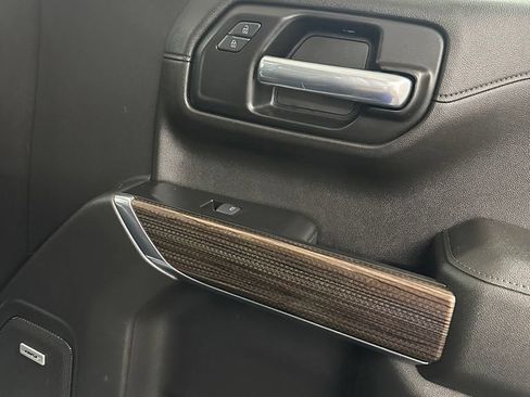 Used 2019 Chevrolet Silverado 1500 LT Trail Boss AWD/4WD image 37