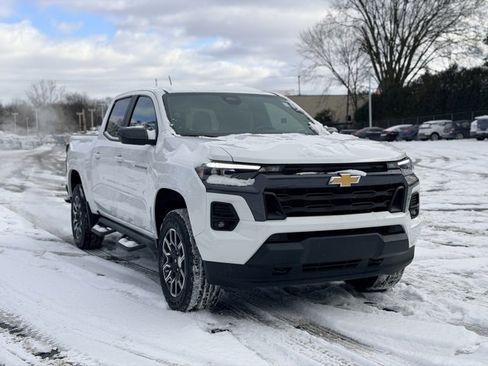 Certified 2023 Chevrolet Colorado LT w/ LT Convenience Package III image 2