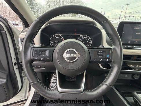 Certified 2023 Nissan Rogue SV w/ SV Premium B Package image 8