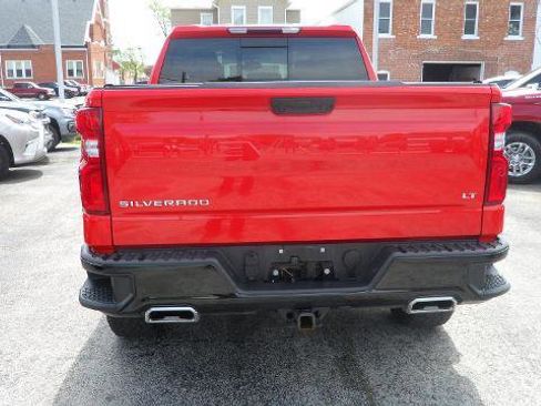 Used 2023 Chevrolet Silverado 1500 LT Trail Boss w/ Convenience Package II AWD/4WD image 8