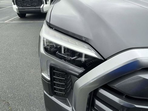 New 2026 Toyota Tundra Limited AWD/4WD image 18