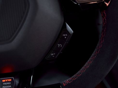 Used 2023 Lamborghini Huracan STO image 61