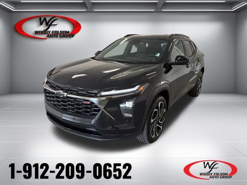 New 2026 Chevrolet Trax RS w/ Sunroof Package FWD image 1