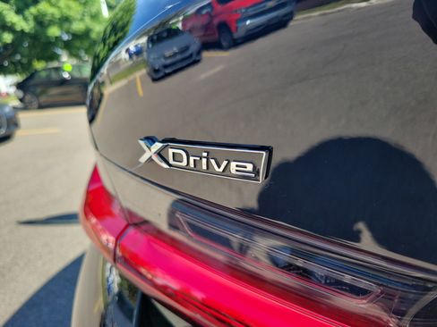 Certified 2024 BMW 330i xDrive Sedan w/ Premium Package AWD/4WD image 29