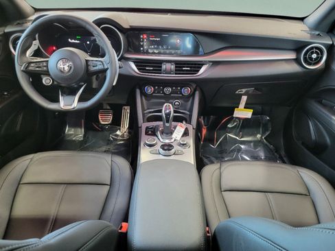 New 2025 Alfa Romeo Stelvio Sprint AWD/4WD image 23