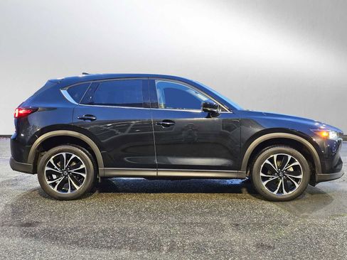 Used 2023 MAZDA CX-5 AWD 2.5 S w/ Premium Package image 2