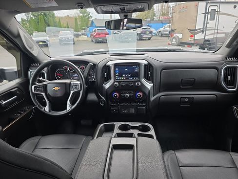 Certified 2022 Chevrolet Silverado 3500 LT w/ Convenience Package image 19