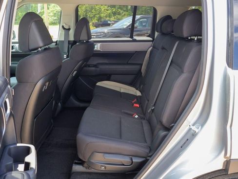 New 2026 Hyundai Santa Fe SE FWD image 9