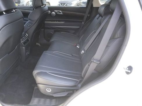 Used 2025 Genesis GV80 2.5T Prestige image 13