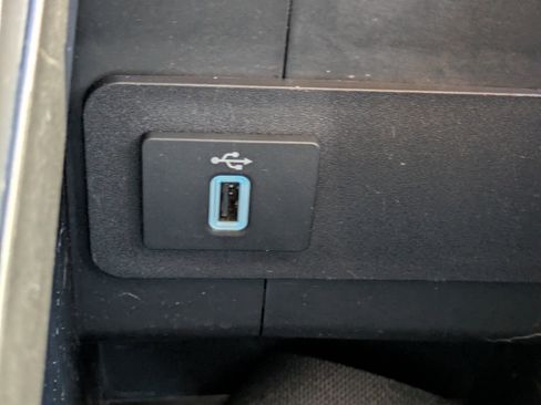 Used 2019 Ford Escape SEL image 32