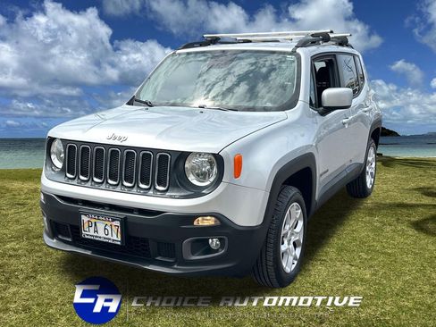 Used 2016 Jeep Renegade Latitude image 1