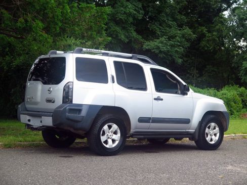 Used 2011 Nissan Xterra S w/ 4X4 Value Package image 4