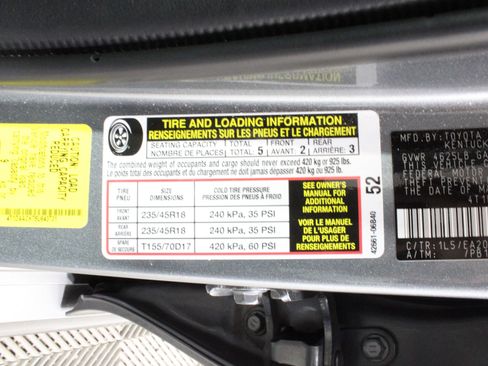 Used 2025 Toyota Camry SE image 35