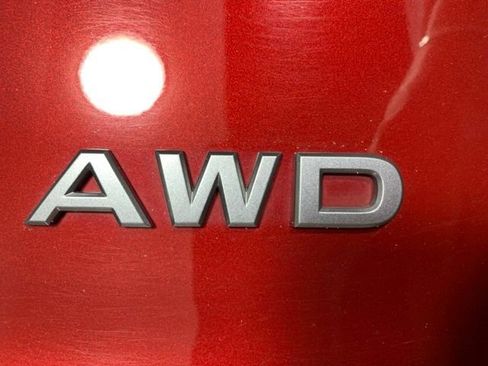 Used 2025 Nissan Rogue SV AWD/4WD image 38