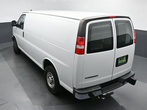 Used 2020 Chevrolet Express 2500 w/ Driver Convenience Package RWD image 33