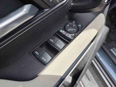 New 2026 GMC Hummer EV SUV AWD/4WD image 16