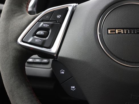 Used 2021 Chevrolet Camaro ZL1 RWD image 15