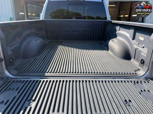 Used 2023 RAM 1500 Big Horn AWD/4WD image 21