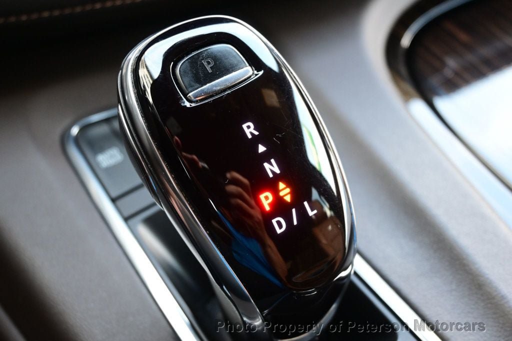 Used 2021 Cadillac Escalade Premium Luxury RWD image 40