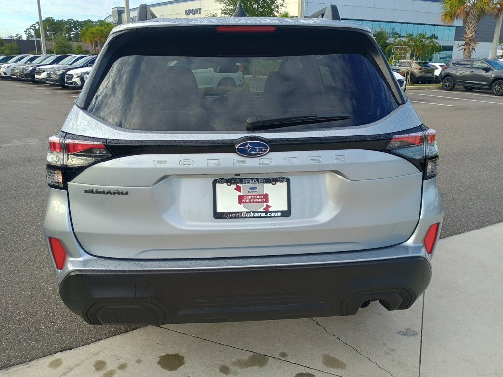 Certified 2025 Subaru Forester Premium AWD/4WD image 6