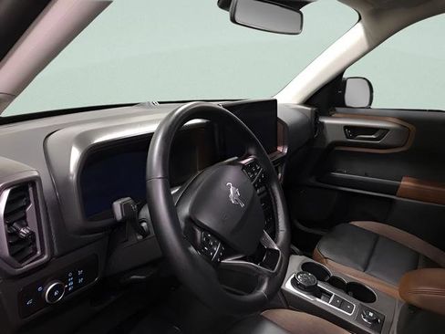 Used 2025 Ford Bronco Sport Outer Banks w/ Outer Banks Tech Package+ AWD/4WD image 17
