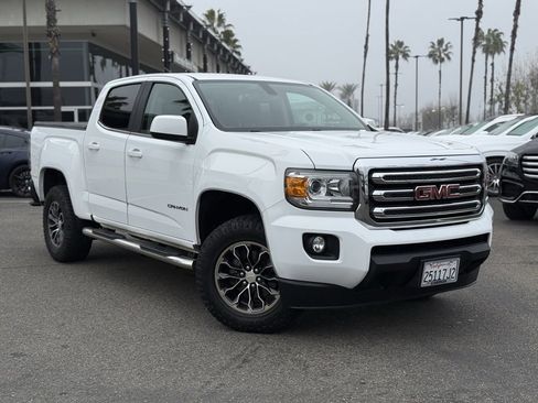 Used 2017 GMC Canyon SLE w/ SLE Convenience Package image 1