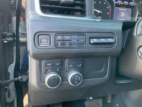 Used 2021 GMC Yukon XL Denali AWD/4WD image 9