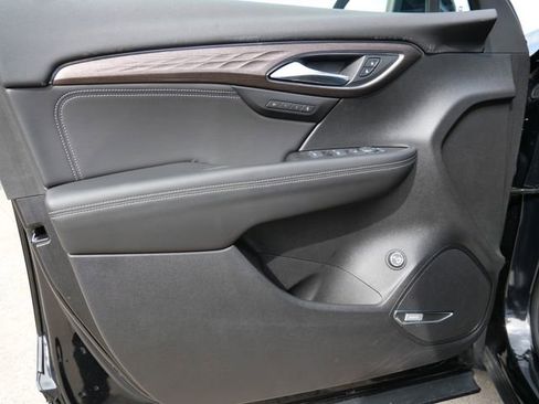 Used 2023 Buick Envision Avenir AWD/4WD image 12