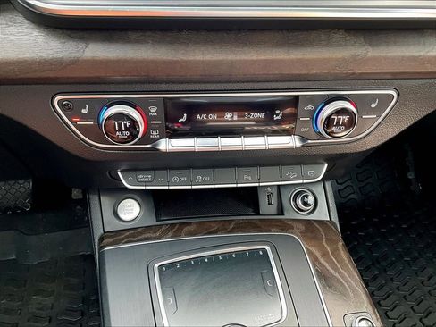 Used 2018 Audi Q5 2.0T Premium Plus w/ Premium Plus Package image 26