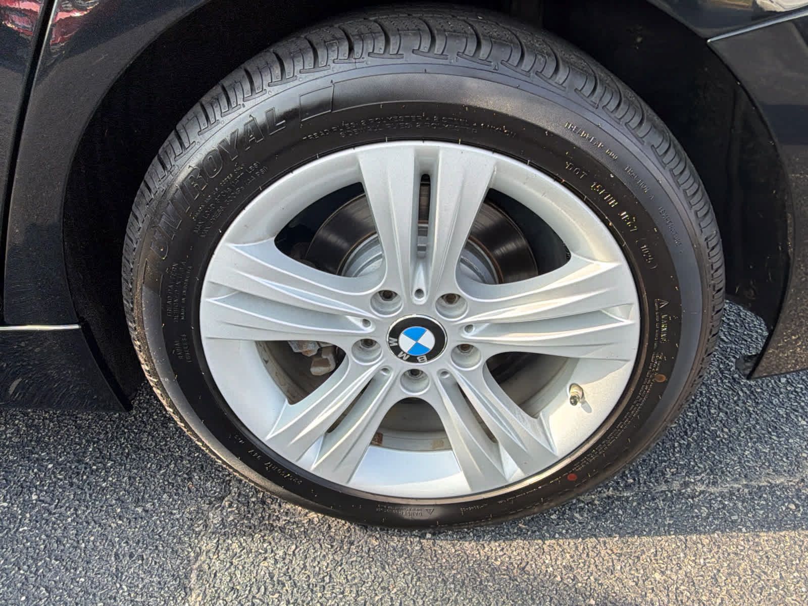 Used 2017 BMW 330i xDrive Sedan AWD/4WD image 27