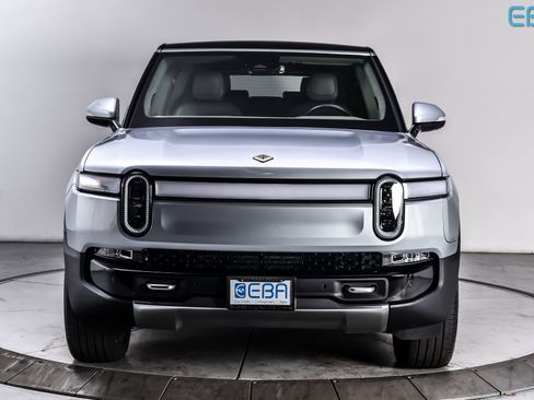 Used 2024 Rivian R1S Adventure image 8