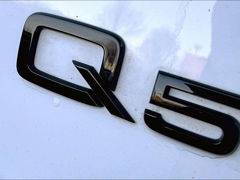 Used 2023 Audi Q5 2.0T Premium Plus w/ Premium Plus Package image 24