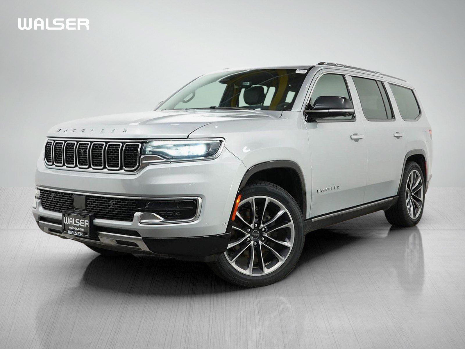 Used 2023 Jeep Wagoneer Series III w/ Premium Group I AWD/4WD image 1