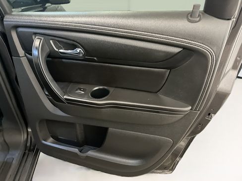 Used 2016 Chevrolet Traverse LT image 31