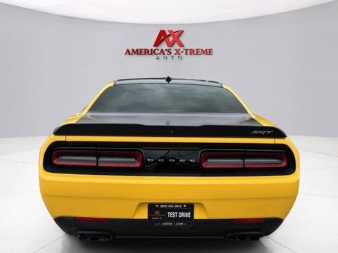 Used 2018 Dodge Challenger SRT Demon RWD image 5