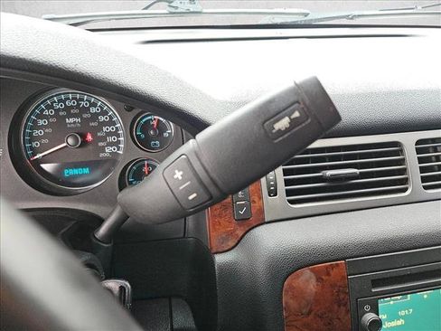 Used 2011 Chevrolet Tahoe LT w/ Luxury Package image 17