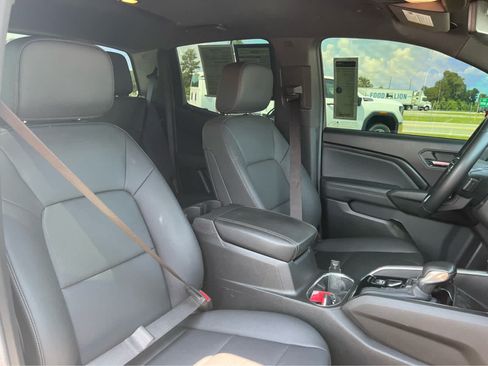 Used 2024 GMC Canyon Elevation w/ Elevation Premium Package RWD image 26