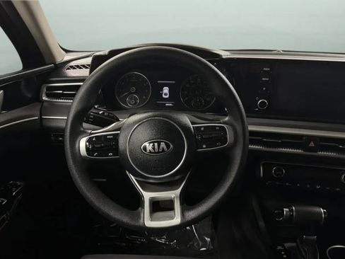 Used 2021 Kia K5 LXS FWD image 10
