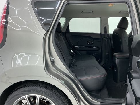 Used 2018 Kia Soul ! w/ Tech Package FWD image 21