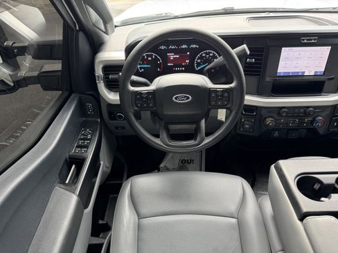 Used 2025 Ford F250 XL image 19