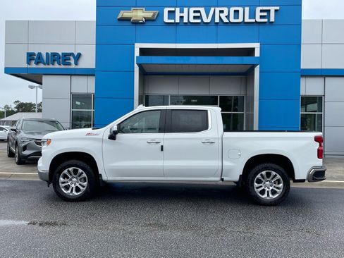 New 2026 Chevrolet Silverado 1500 LTZ w/ LTZ Convenience Package II AWD/4WD image 2