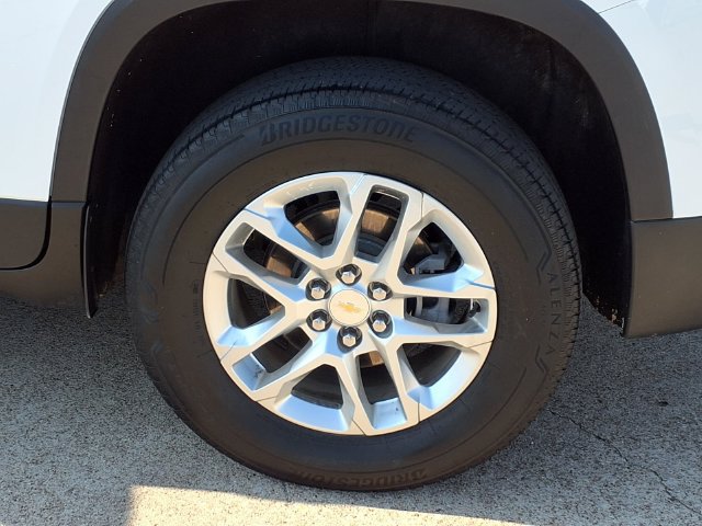Used 2023 Chevrolet Traverse LS FWD image 21