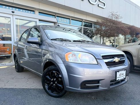 Used 2011 Chevrolet Aveo LT w/ Power and Convenience Package FWD image 1
