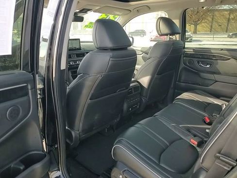 Used 2023 Honda Pilot Elite image 32