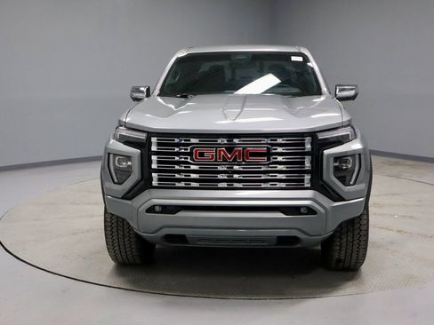 Used 2023 GMC Canyon Denali image 6