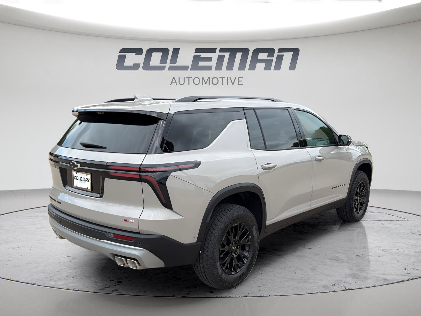 New 2027 Chevrolet Traverse Z71 w/ Enhanced Driving Package AWD/4WD image 24