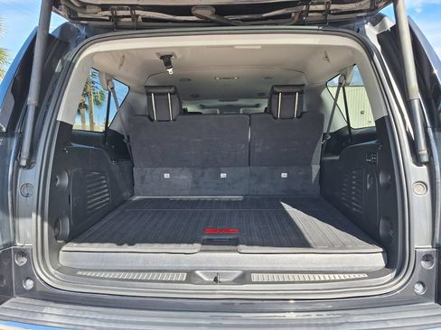 Used 2020 GMC Yukon XL Denali w/ Denali Premium Package RWD image 29