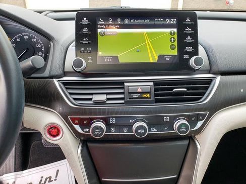 Used 2020 Honda Accord Touring image 14
