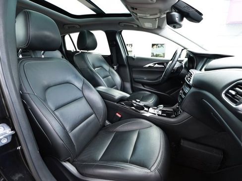 Used 2019 INFINITI QX30 w/ Cargo Package FWD image 31